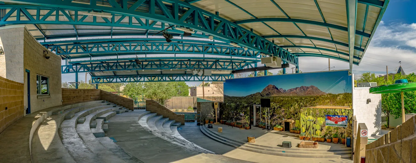 El Paso Zoo Bird Show architectural photography image 3 by Jordan Licon