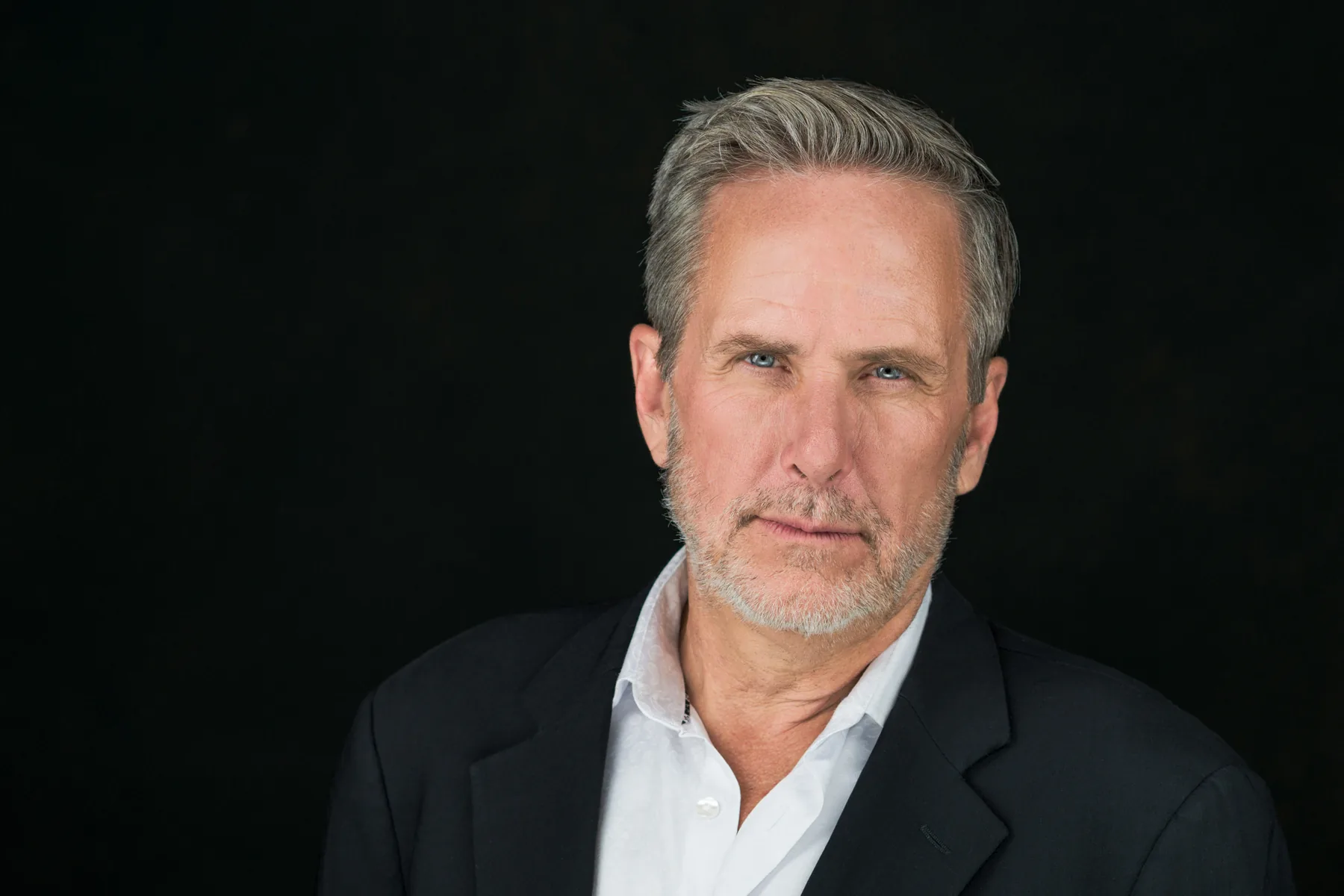 El Paso modern headshot portfolio example 2 by Jordan Licon Photography